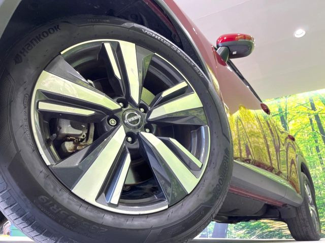 �y����19�C���`�A���~�z�C�[���z�O�ςɃ}�b�`���������A���~�z�C�[���𑕒����Ă���܂��B�e��ЊO�A���~�z�C�[����A�X�^�b�h���X�^�C�����戵�����Ă���܂��B���񂲑��k����������