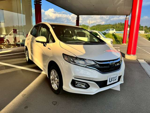 フィット1.5 ハイブリッド L ホンダセンシング 4WD