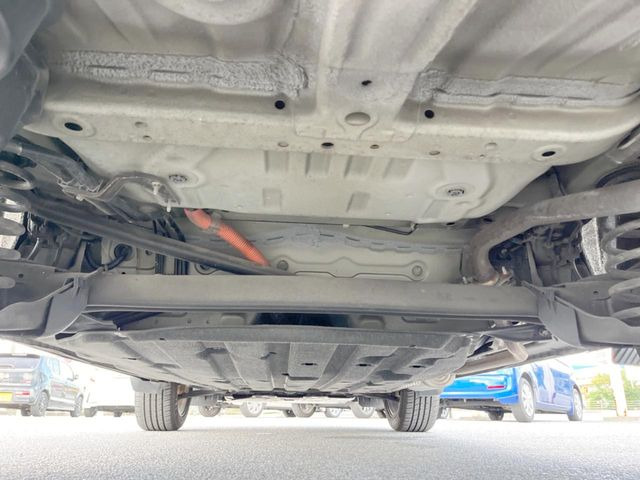 下回りがきれいなうちに、防錆加工の施工がオススメ。降雪地域はもちろん、沿岸部にお住いの方や、趣味でマリン・ウィンタースポーツをされる方にご好評いただいております。