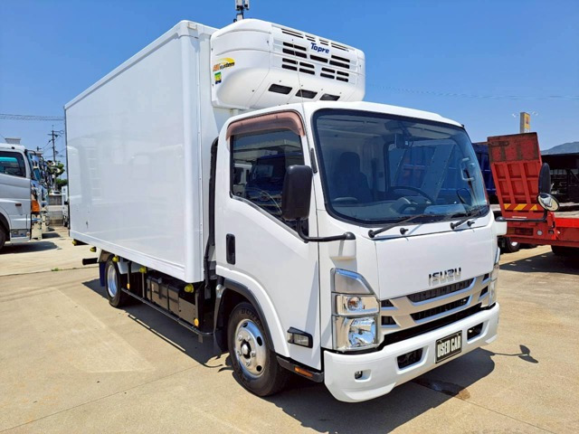 エルフ冷蔵冷凍車