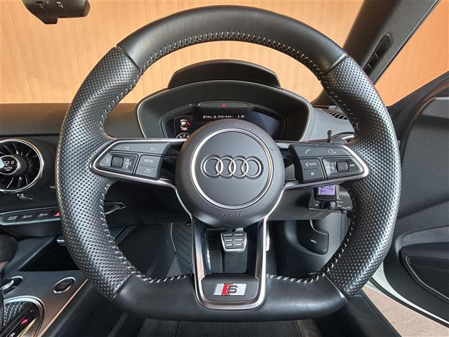 TTクーペ40 TFSI