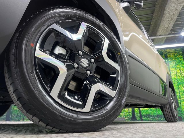 �y����18�C���`�A���~�z�C�[���z�O�ςɃ}�b�`���������A���~�z�C�[���𑕒����Ă���܂��B�e��ЊO�A���~�z�C�[����A�X�^�b�h���X�^�C�����戵�����Ă���܂��B���񂲑��k����������