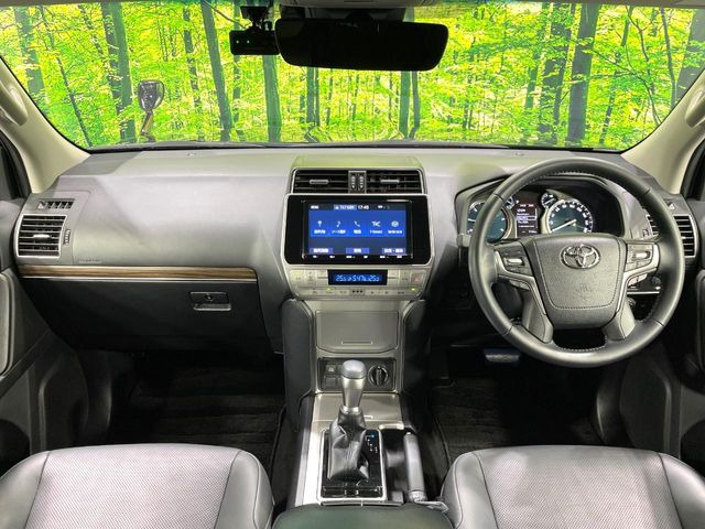 ランドクルーザープラド2.8 TX Lパッケージ マットブラック エディション ディーゼル 4WD