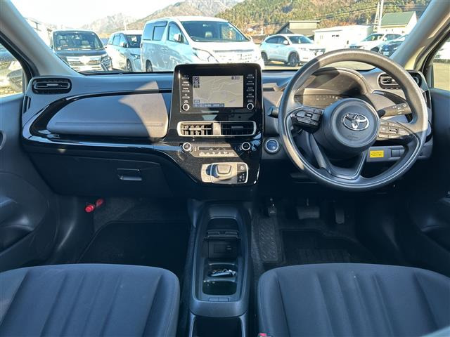 アクア1.5 X E-Four 4WD