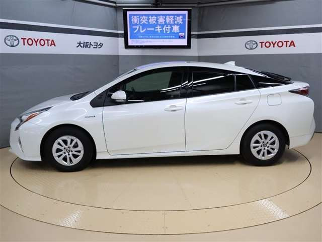 プリウス1.8 S