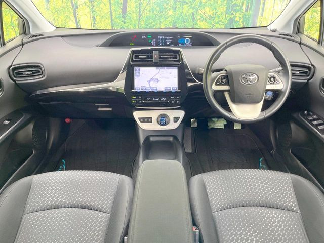プリウス1.8 S セーフティ プラス