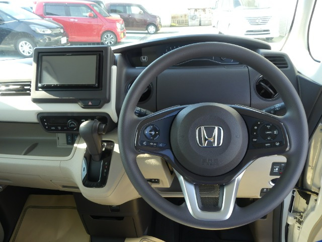 N-BOXG L ホンダセンシング 4WD