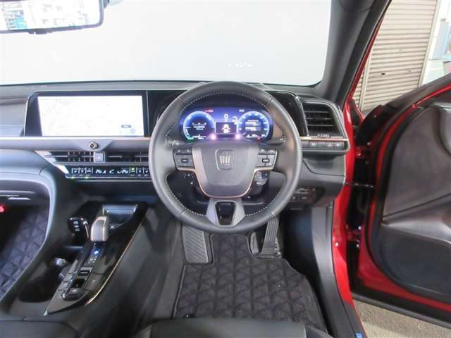 クラウンスポーツ2.5 Z E-Four 4WD