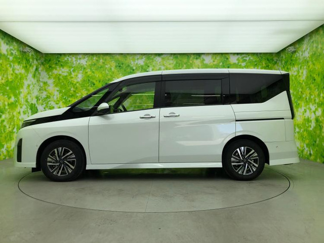 セレナ1.4 e-POWER ハイウェイスターV