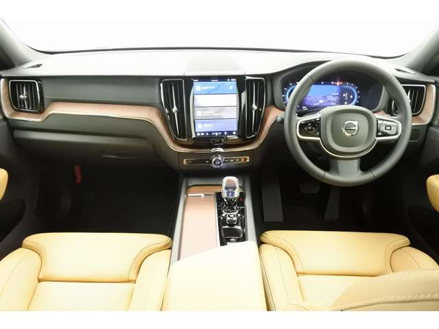 XC60ウルトラ B5 AWD 4WD