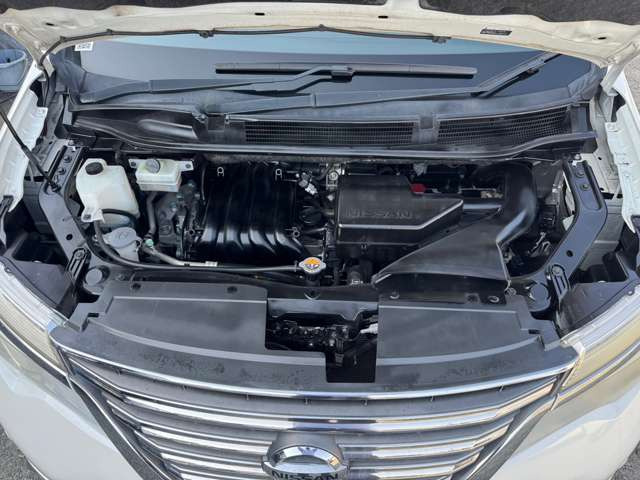 セレナ2.0 ハイウェイスター S-HYBRID チェアキャブスロープ車いす1名サード仕様