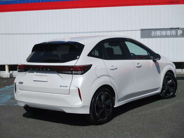ノートオーラ1.2 G レザーエディション