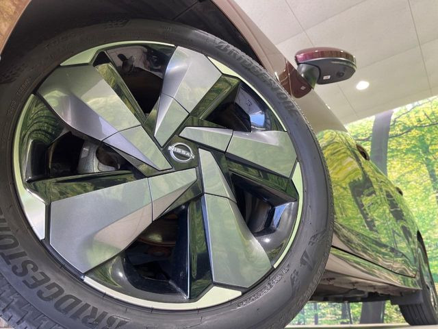 �y�����I�v�V����14�C���`�A���~�z�C�[���z�����I�v�V�����z�C�[���𑕒��B���s���\�̌���ɉ����A�O�ς����X�^�C���b�V���ɂȂ��Ă��܂��B