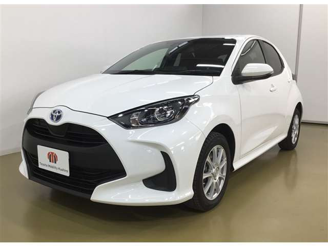 ヤリス1.5 ハイブリッド X E-Four 4WD