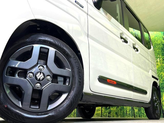 �y����14�C���`�A���~�z�C�[���z�O�ςɃ}�b�`���������A���~�z�C�[���𑕒����Ă���܂��B�e��ЊO�A���~�z�C�[����A�X�^�b�h���X�^�C�����戵�����Ă���܂��B���񂲑��k����������