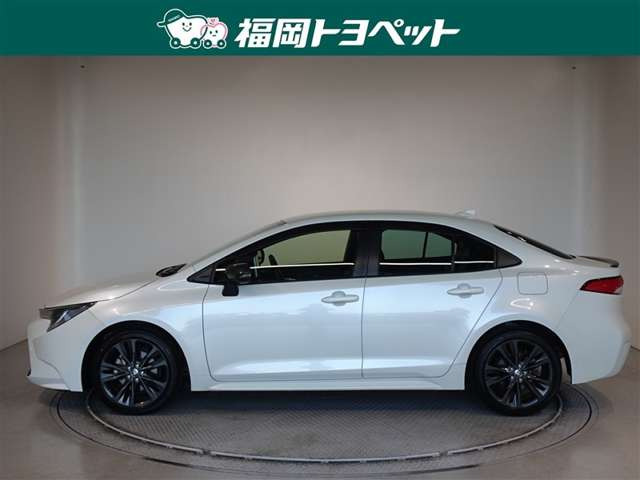 カローラ1.8 ハイブリッド W×B