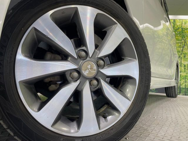 �y����15�C���`�A���~�z�C�[���z�O�ςɃ}�b�`���������A���~�z�C�[���𑕒����Ă���܂��B�e��ЊO�A���~�z�C�[����A�X�^�b�h���X�^�C�����戵�����Ă���܂��B���񂲑��k����������