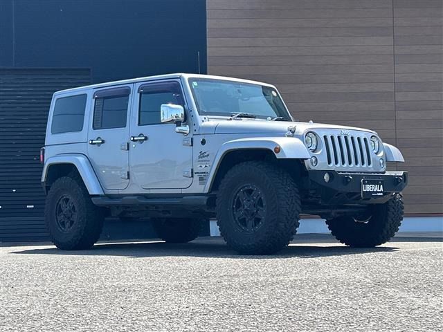 ラングラーアンリミテッド サハラ 4WD