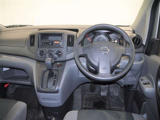 NV200バネットバン1.6 DX 4WD