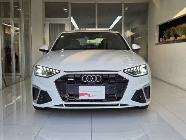 A445 TFSI クワトロ Sライン 4WD