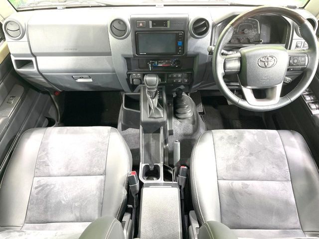 ランドクルーザー702.8 AX ディーゼル 4WD
