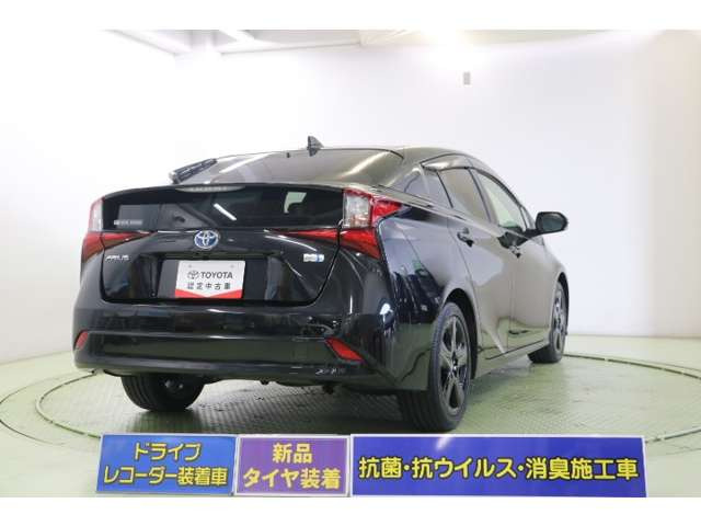 プリウス1.8 S ツーリングセレクション ブラックエディション