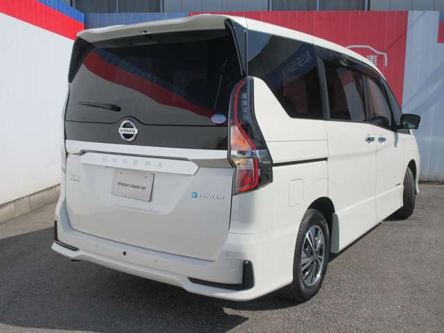 セレナ1.2 e-POWER ハイウェイスターV