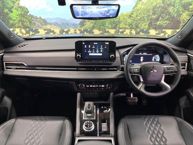 アウトランダーPHEV 2.4 ブラック エディション 4WD