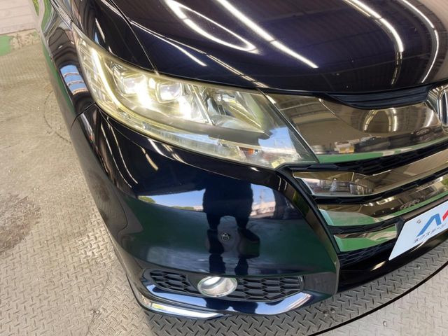 �yLED�w�b�h���C�g�z���V����ԑ��s�����ǍD�Ȏ��E���m�ۂ����S���ĉ^�]�ł��鍂�P�xLED�w�b�h���C�g�𑕔�!�_�����x�������A����d�͂��}�����Ă��܂��B