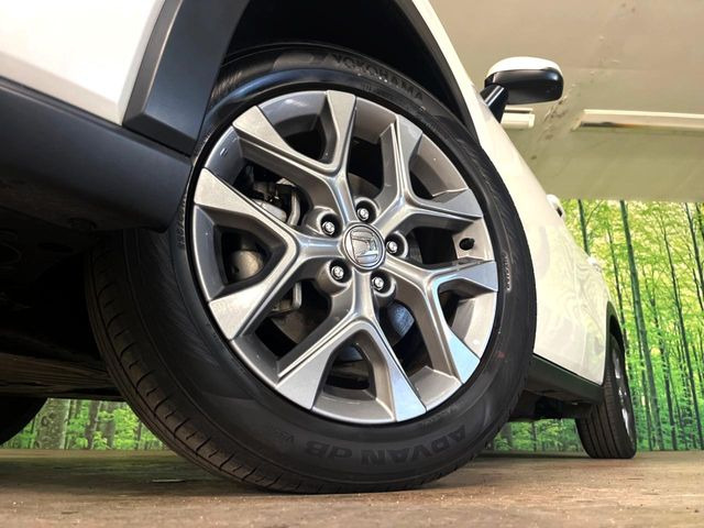 �y�����A���~�z�C�[���z�O�ςɃ}�b�`���������A���~�z�C�[���𑕒����Ă���܂��B�e��ЊO�A���~�z�C�[����A�X�^�b�h���X�^�C�����戵�����Ă���܂��B���񂲑��k����������