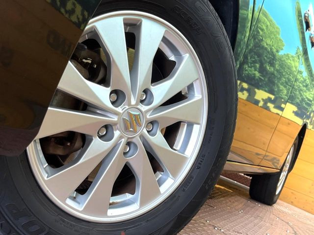 �y����15�C���`�A���~�z�C�[���z�O�ςɃ}�b�`���������A���~�z�C�[���𑕒����Ă���܂��B�e��ЊO�A���~�z�C�[����A�X�^�b�h���X�^�C�����戵�����Ă���܂��B���񂲑��k����������