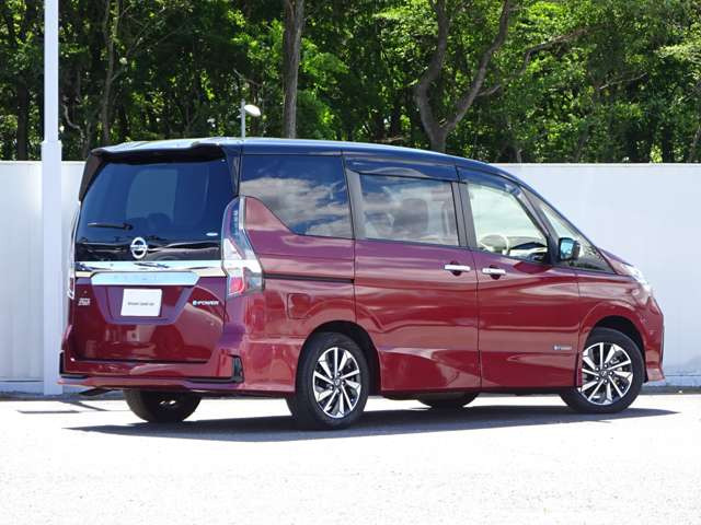 セレナ1.2 e-POWER ハイウェイスターG