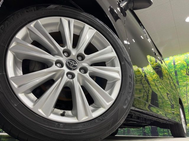 �y����18�C���`�A���~�z�C�[���z�O�ςɃ}�b�`���������A���~�z�C�[���𑕒����Ă���܂��B�e��ЊO�A���~�z�C�[����A�X�^�b�h���X�^�C�����戵�����Ă���܂��B���񂲑��k����������