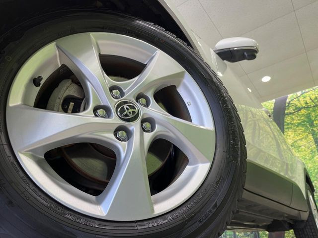�y����17�C���`�A���~�z�C�[���z�O�ςɃ}�b�`���������A���~�z�C�[���𑕒����Ă���܂��B�e��ЊO�A���~�z�C�[����A�X�^�b�h���X�^�C�����戵�����Ă���܂��B���񂲑��k����������