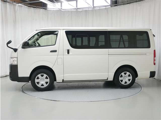 レジアスエース2.8 DX ロング ディーゼル 4WD