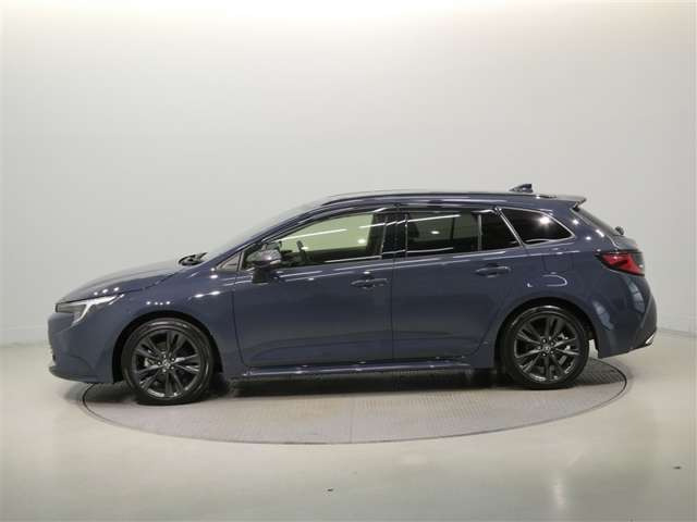 カローラツーリング1.8 ハイブリッド W×B E-Four 4WD