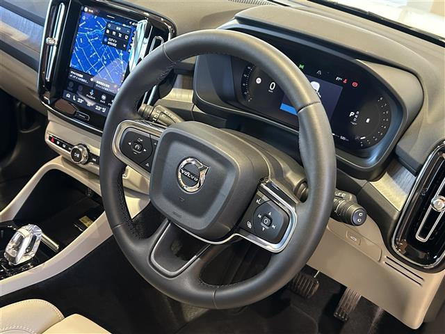 XC40アルティメット B4 AWD 4WD