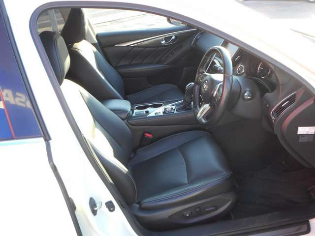 スカイライン3.5 ハイブリッド GT タイプP