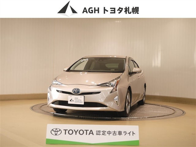 プリウス1.8 A ツーリングセレクション E-Four 4WD