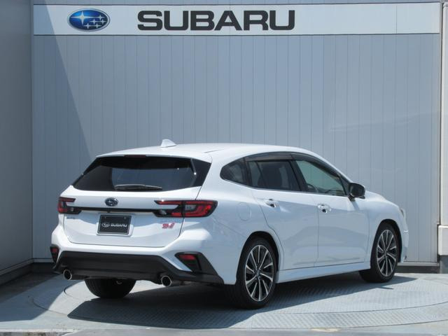 レヴォーグ1.8 STI スポーツ EX 4WD