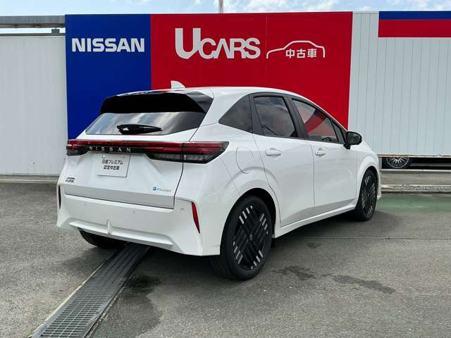 ノートオーラ1.2 G レザーエディション