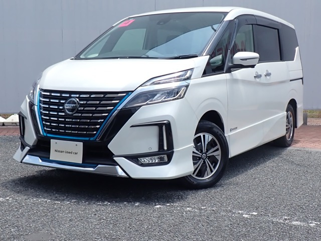 セレナ1.2 e-POWER ハイウェイスターV