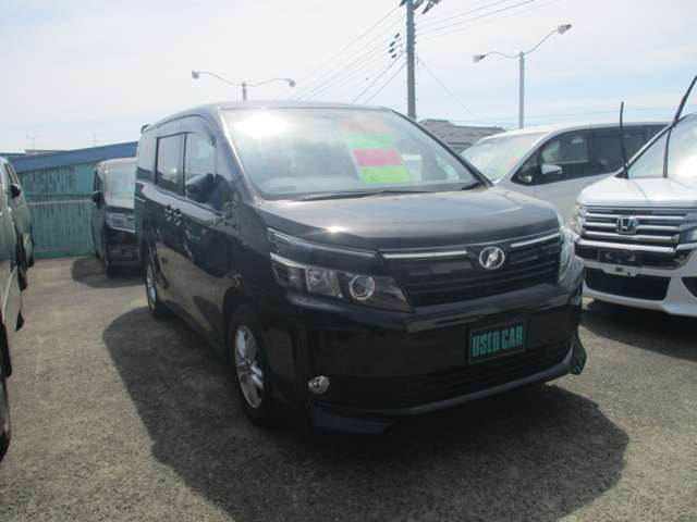 ヴォクシー2.0 X 4WD