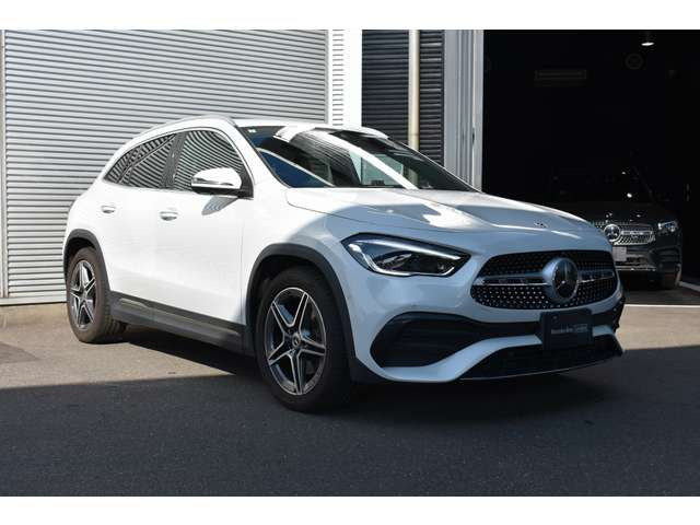GLAクラスGLA200d 4マチック AMGライン 4WD