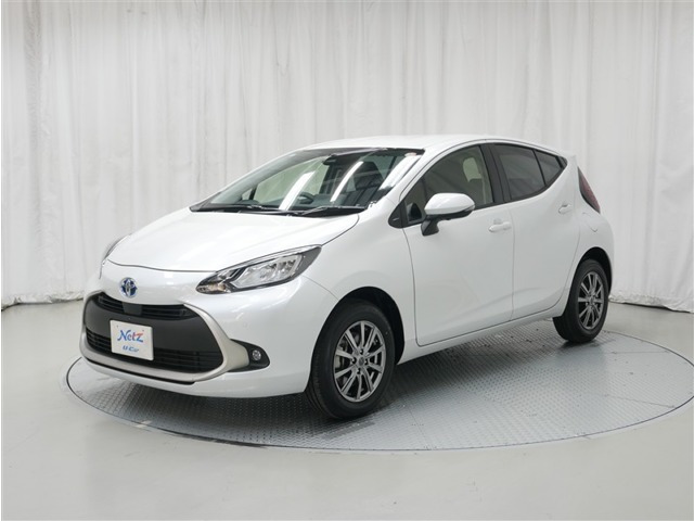 アクア1.5 G E-Four 4WD