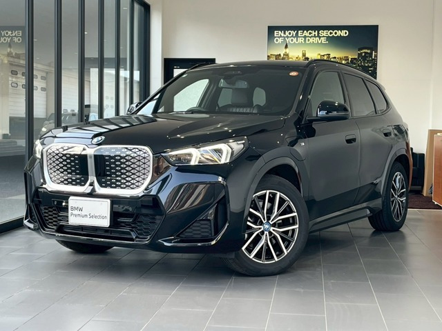 iX1xドライブ30 Mスポーツ 4WD