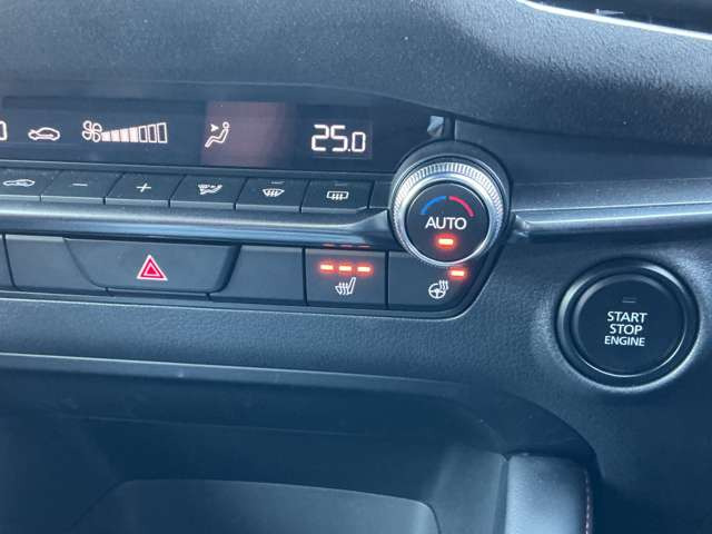 MAZDA3ファストバック1.5 15S レトロスポーツエディション