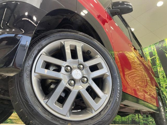 �y����15�C���`�A���~�z�C�[���z�O�ςɃ}�b�`���������A���~�z�C�[���𑕒����Ă���܂��B�e��ЊO�A���~�z�C�[����A�X�^�b�h���X�^�C�����戵�����Ă���܂��B���񂲑��k����������