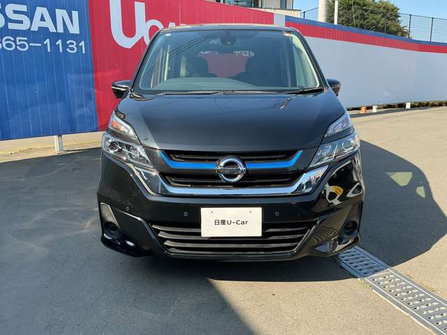セレナ1.2 e-POWER XV
