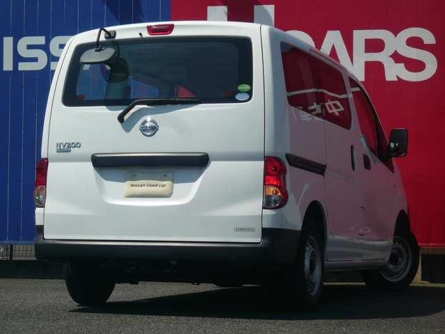 NV200バネットバン1.6 DX